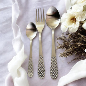 Matsya - Flatware in matt silver finish