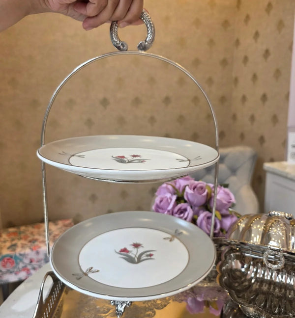 Gulzaar – A Bloom in Porcelain and Brass