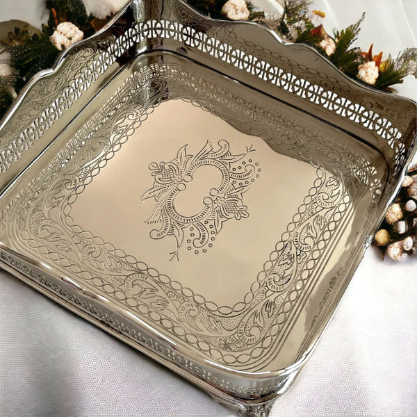 Názm Sana - brass tray