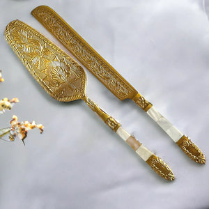Záhra Naqashi Hand-Engraved Brass Cake Server & Knife Set